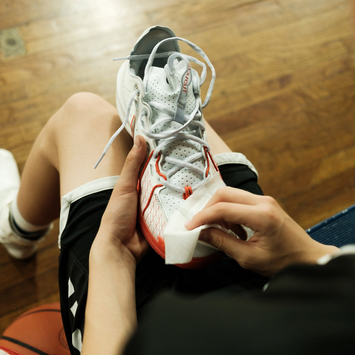 Quick Shoe Cleaning Wipes